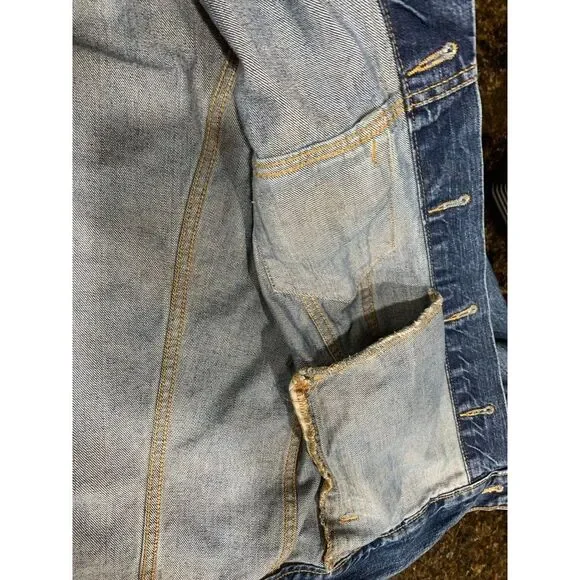 Levi’s 2012 Trucker Denim Jacket - Medium Wash - Men’s Small … - Picture 12 of 12